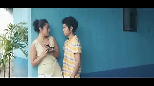 Amma maganodu sexyaga ookiraal - Indian sex movies