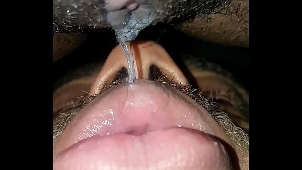 Coimbatore aunty kuthiyil kanjai sappi sapidum paiyan - sex videos