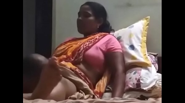 Maamiyin kuthiyil naaku podum kaama veri kanavan - Hidden cam
