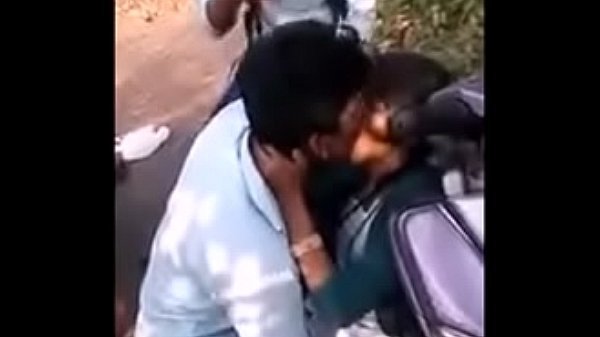 Sexyaaga lip lock seiyum kaama veri maanavi - sex video