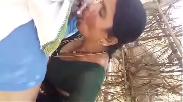 Sexyaana paiyan sunniyai chithi vaayil vittu umba vidugiraan - blowjob