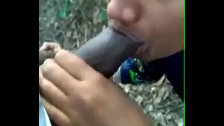 Periya sunniyai kutha vaithu amarnthu umbum kozhunthiya - Blowjob