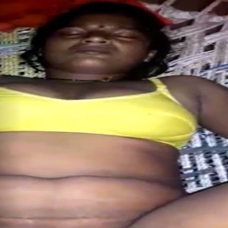 aunty-hairy-pundai-sugam