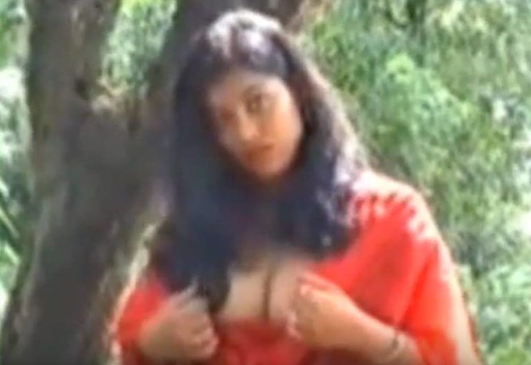 sexy boobies naughty aunty
