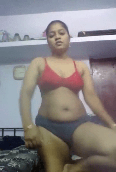 Trichi big ass nattukattai mulai soothai katum tamil aunty sex video